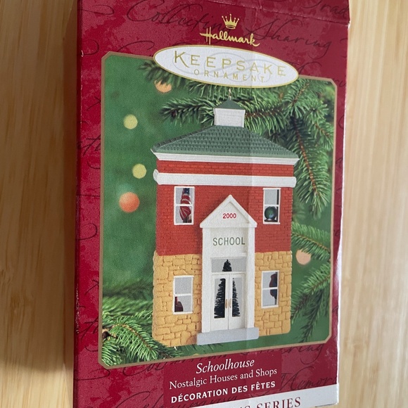 Lot 3 Hallmark Ornaments Nostalgic Houses & Shops 2000-2001 Walgreens Drugstore - Picture 7 of 10